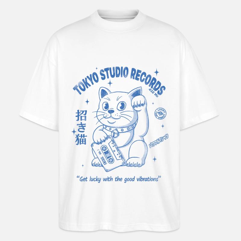 Maneki Neko - Stanley/Stella Oversized Unisex Bio T-Shirt Blaster 2.0 - Weiß