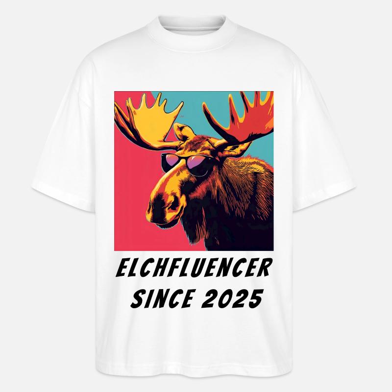 Emil - Elchfluencer since 2025 - Stanley/Stella Oversized Unisex Bio T-Shirt Blaster 2.0 - Weiß
