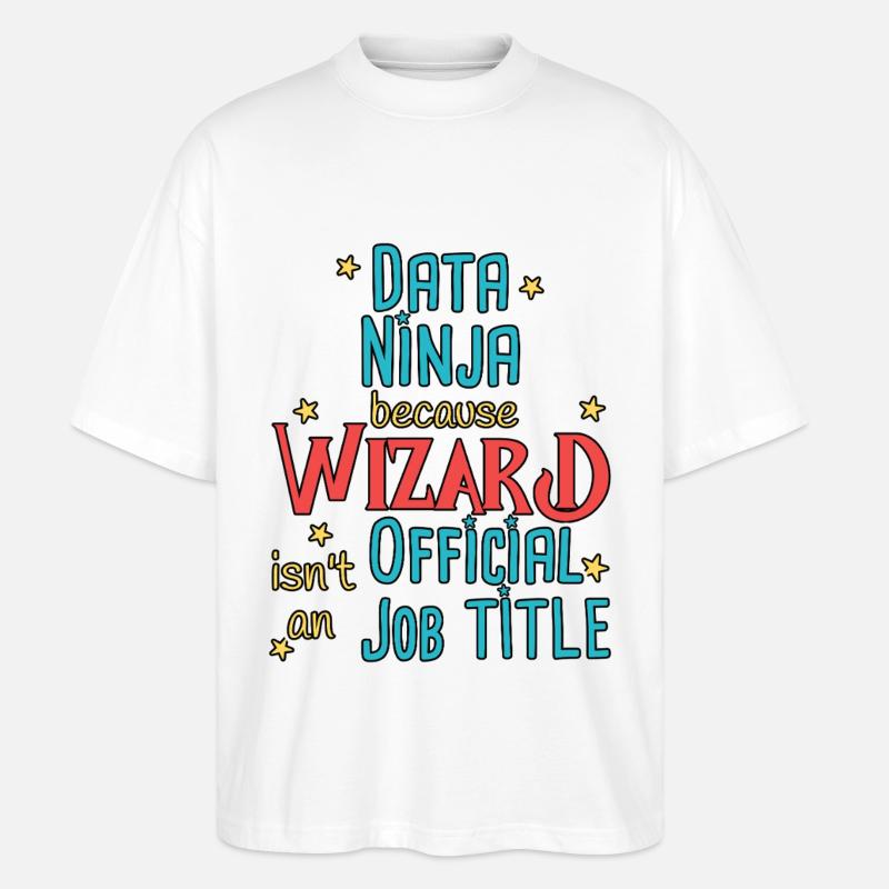 Data Ninja Wizard - Stanley/Stella Oversized Unisex Bio T-Shirt Blaster 2.0 - Weiß