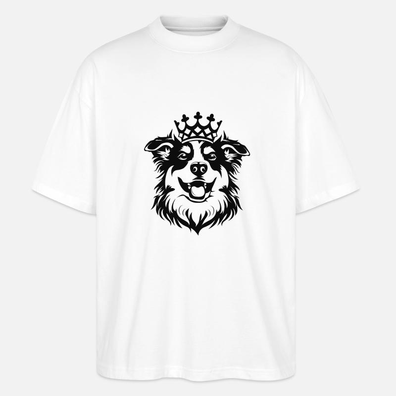 Fröhlicher Hund mit Krone - Stanley/Stella Oversized Unisex Bio T-Shirt Blaster 2.0 - Weiß