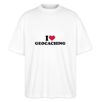 Geocaching - Stanley/Stella Oversized Unisex Bio T-Shirt Blaster 2.0 - Weiß - Vorne - Alina (178cm) & Michal (187cm)