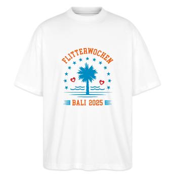 Flitterwochen Bali 2025 Hochzeitsreise Indonesien - Stanley/Stella Oversized Unisex Bio T-Shirt Blaster 2.0 - Weiß - Vorne - Alina (178cm) & Michal (187cm)