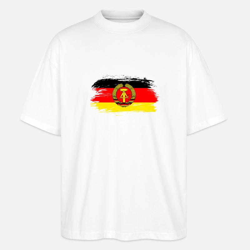 DDR Flaggen Design / Geschenkidee - Stanley/Stella Oversized Unisex Bio T-Shirt Blaster 2.0 - Weiß