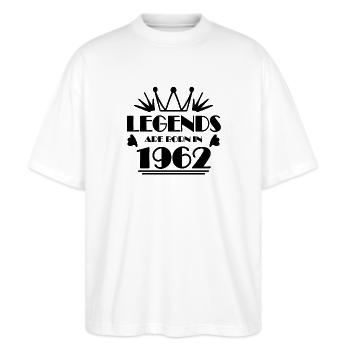 1962 - Jahrgang 1962 - Stanley/Stella Oversized Unisex Bio T-Shirt Blaster 2.0 - Weiß - Vorne - Alina (178cm) & Michal (187cm)