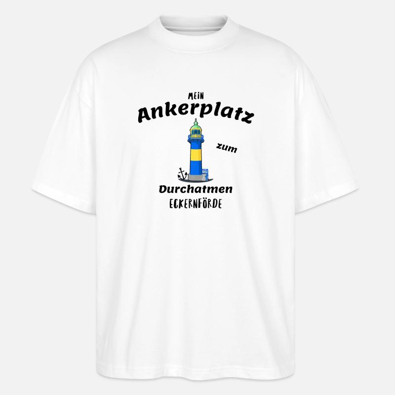 Alter Leuchtturm Eckernförde, Ankerplatz - Stanley/Stella Oversized Unisex Bio T-Shirt Blaster 2.0 - Weiß
