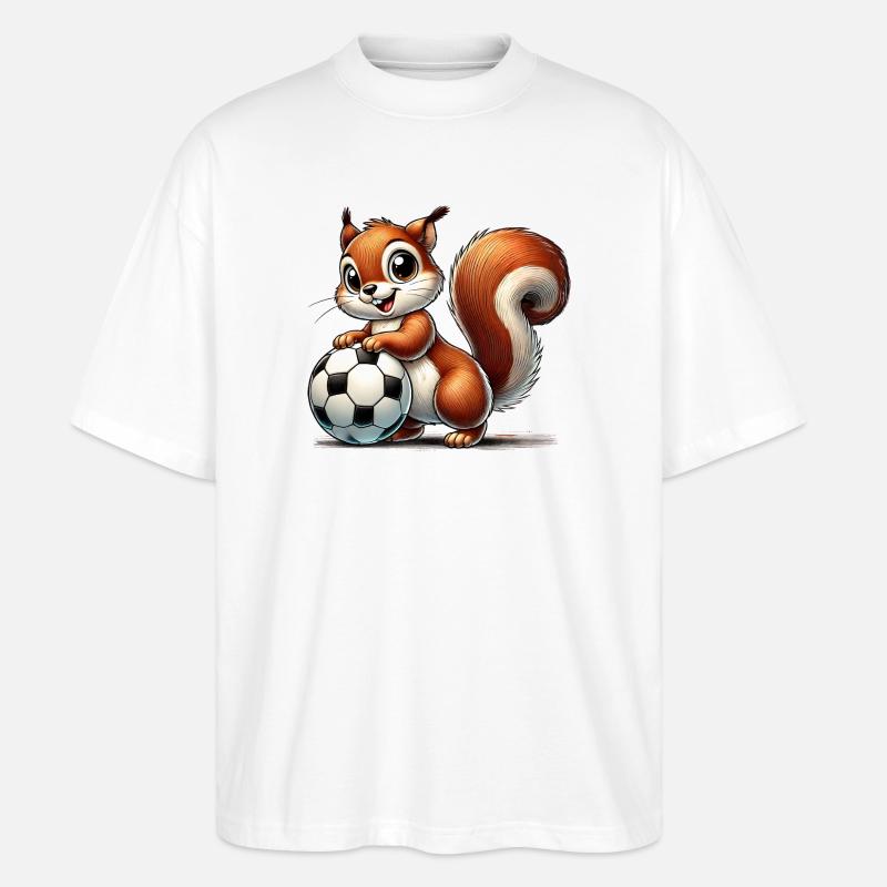 fröhliches Eichhörnchen, spielt Fußball - Stanley/Stella Oversized Unisex Bio T-Shirt Blaster 2.0 - Weiß