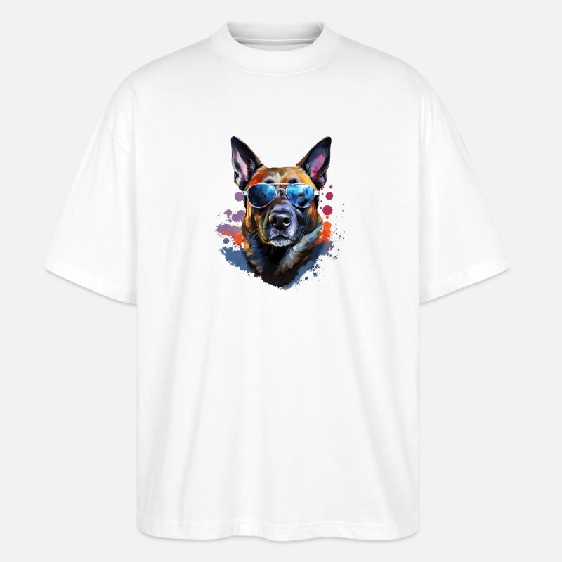 Malinois mit Sonnenbrille - Stanley/Stella Oversized Unisex Bio T-Shirt Blaster 2.0 - Weiß