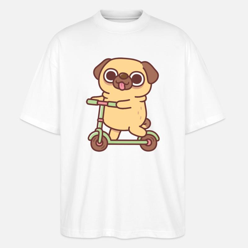 Süßer Mops spielt auf Tretroller - Stanley/Stella Oversized Unisex Bio T-Shirt Blaster 2.0 - Weiß
