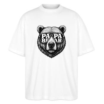 Cooles Papa Bear Bärenkopf Bär mit Sonnenbrille - Stanley/Stella Oversized Unisex Bio T-Shirt Blaster 2.0 - Weiß - Vorne - Alina (178cm) & Michal (187cm)