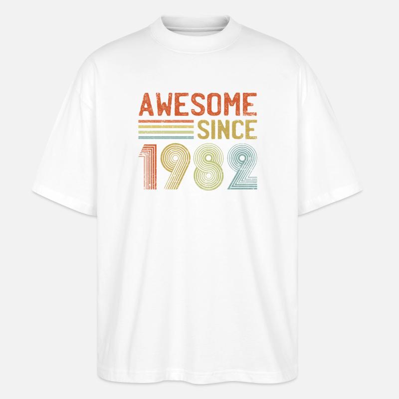 Retro 1982 Feierliche Typografie - Stanley/Stella Oversized Unisex Bio T-Shirt Blaster 2.0 - Weiß