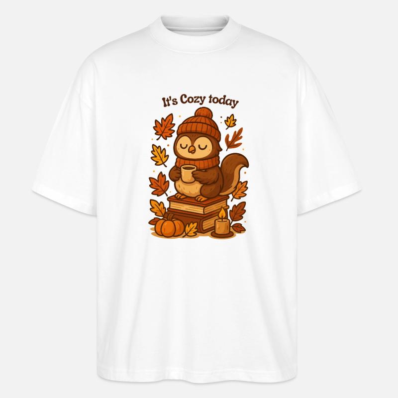 Gemütliche Herbst-Eule mit Tee Mütze  - Stanley/Stella Oversized Unisex Bio T-Shirt Blaster 2.0 - Weiß