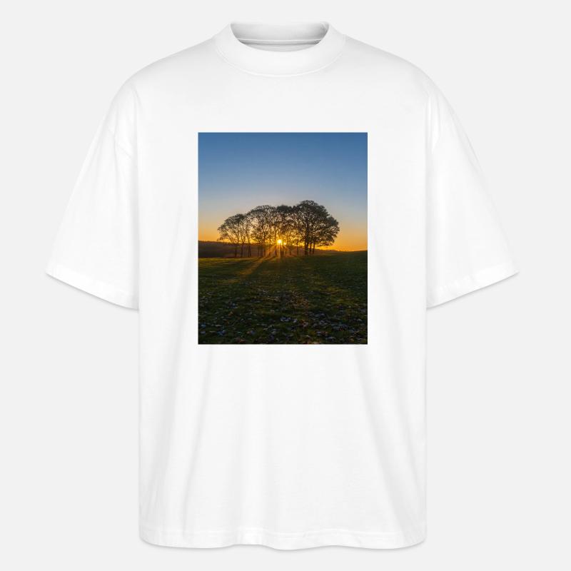 Tempel Newham Baum Sonnenaufgang - Stanley/Stella Oversized Unisex Bio T-Shirt Blaster 2.0 - Weiß