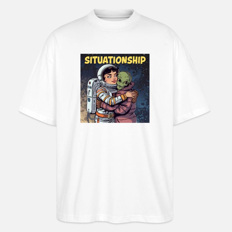 Situationship Astronautin und Alien - Stanley/Stella Oversized Unisex Bio T-Shirt Blaster 2.0 - Weiß