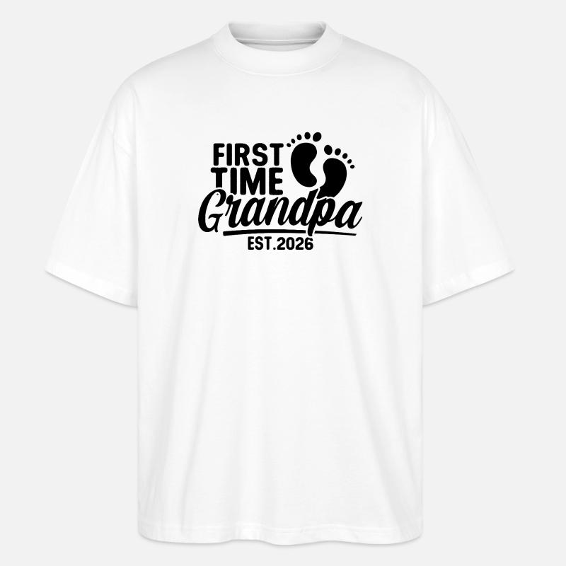 Opa 2026 - Stolzer Opa - Geschenkidee - Stanley/Stella Oversized Unisex Bio T-Shirt Blaster 2.0 - Weiß