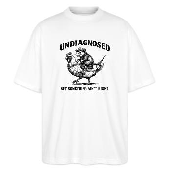 Nicht diagnostiziert, aber irgendetwas stimmt nich - Stanley/Stella Oversized Unisex Bio T-Shirt Blaster 2.0 - Weiß - Vorne - Alina (178cm) & Michal (187cm)