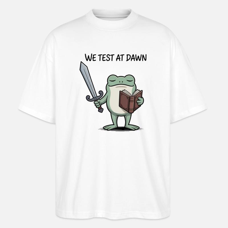 Chevalier Grenouille de l’Aube : Épée & Livre - T-shirt bio Blaster 2.0 coupe oversize Stanley/Stella Unisexe - blanc