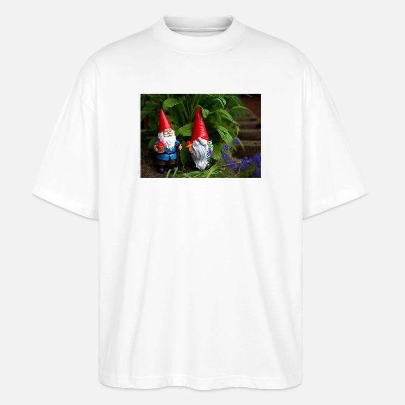 Gartenzwerge im Beet - Stanley/Stella Oversized Unisex Bio T-Shirt Blaster 2.0 - Weiß