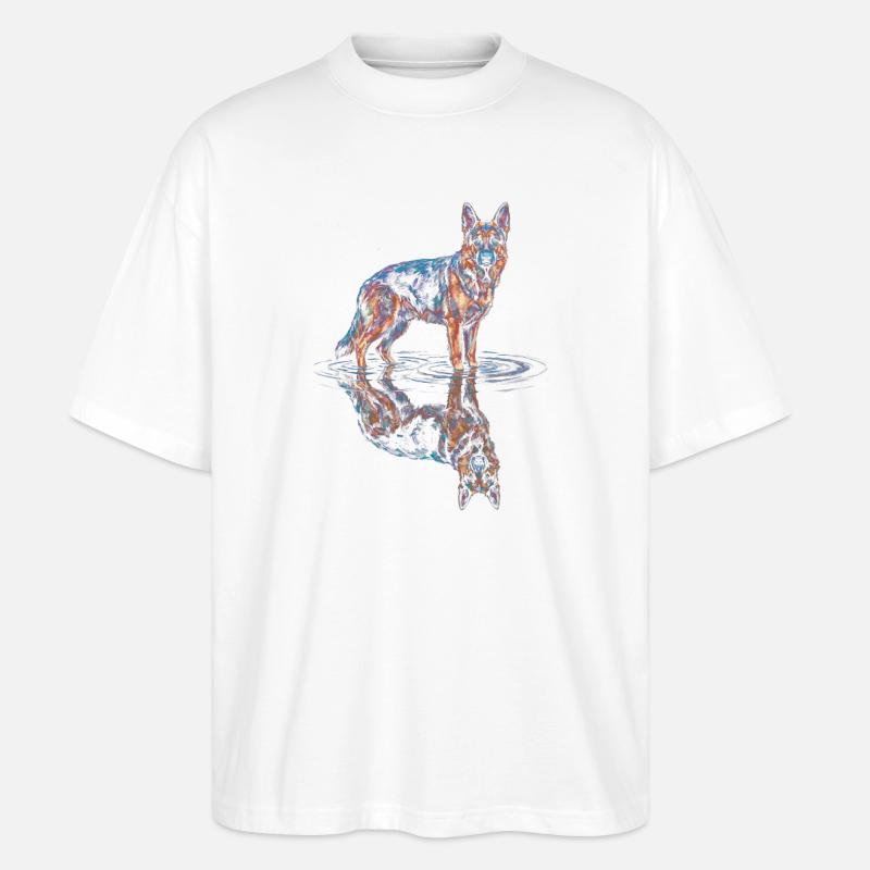 Deutscher Schäferhund mit Wasserreflexion - Stanley/Stella Oversized Unisex Bio T-Shirt Blaster 2.0 - Weiß