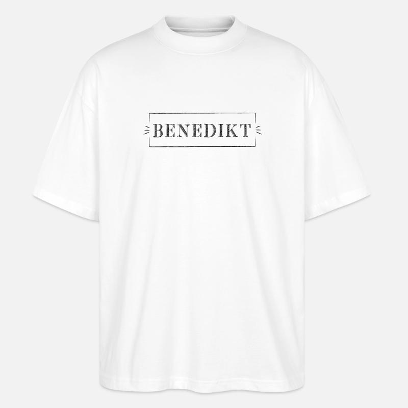 BENEDIKT in Rahmen - Stanley/Stella Oversized Unisex Bio T-Shirt Blaster 2.0 - Weiß