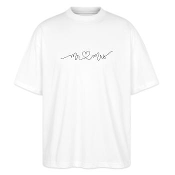 Mr and Mrs Hochzeit Herz Geschenk Ehe Paar - Stanley/Stella Oversized Unisex Bio T-Shirt Blaster 2.0 - Weiß - Vorne - Alina (178cm) & Michal (187cm)