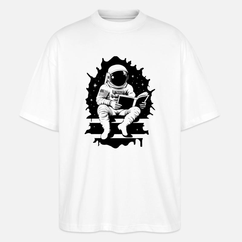 Astronaut liest ein Buch - Stanley/Stella Oversized Unisex Bio T-Shirt Blaster 2.0 - Weiß