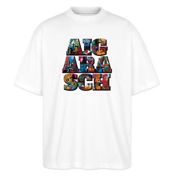 Die Drei ??? Jubiläumsdesign 80 Jahre Aiga Rasch - Stanley/Stella Oversized Unisex Bio T-Shirt Blaster 2.0 - Weiß - Vorne - Alina (178cm) & Michal (187cm)