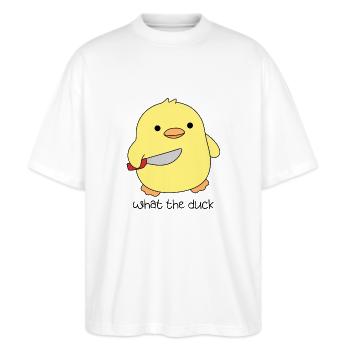 lustige Ente Zitat was te Ente mit Messer - Stanley/Stella Oversized Unisex Bio T-Shirt Blaster 2.0 - Weiß - Vorne - Alina (178cm) & Michal (187cm)
