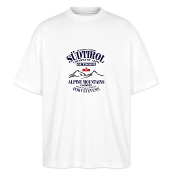 Südtirol - Mountains & Flag - Stanley/Stella Oversized Unisex Bio T-Shirt Blaster 2.0 - Weiß - Vorne - Alina (178cm) & Michal (187cm)
