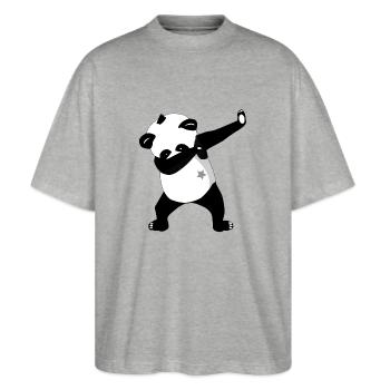 Dabbing Panda Panda dabt - Stanley/Stella Oversized Unisex Bio T-Shirt Blaster 2.0 - Grau meliert - Vorne - Alina (178cm) & Michal (187cm)