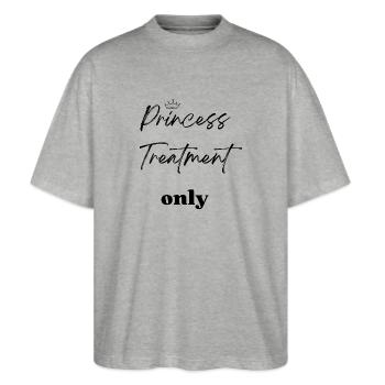 Nur Prinzessinnen-Behandlung - Stanley/Stella Oversized Unisex Bio T-Shirt Blaster 2.0 - Grau meliert - Vorne - Alina (178cm) & Michal (187cm)