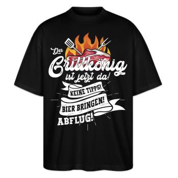 Grillparty Motiv mit Fleisch und Flammen - Stanley/Stella Oversized Unisex Bio T-Shirt Blaster 2.0 - Schwarz - Vorne - Alina (178cm) & Michal (187cm)
