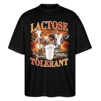 Laktosetolerantes Meme - Stanley/Stella Oversized Unisex Bio T-Shirt Blaster 2.0 - Schwarz - Vorne - Alina (178cm) & Michal (187cm)