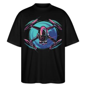 Neon Drohne  - Stanley/Stella Oversized Unisex Bio T-Shirt Blaster 2.0 - Schwarz - Vorne - Alina (178cm) & Michal (187cm)