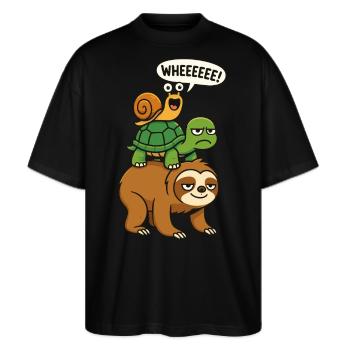 Faultier Schildkröte Schnecke, Lustige Tiere - Stanley/Stella Oversized Unisex Bio T-Shirt Blaster 2.0 - Schwarz - Vorne - Alina (178cm) & Michal (187cm)