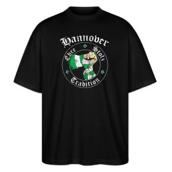 Hannover Ehre Stolz Tradition No II - Stanley/Stella Oversized Unisex Bio T-Shirt Blaster 2.0 - Schwarz - Vorne - Alina (178cm) & Michal (187cm)