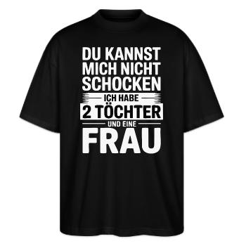 Du kannst mich nicht schocken - Nerven aus Stahl - Stanley/Stella Oversized Unisex Bio T-Shirt Blaster 2.0 - Schwarz - Vorne - Alina (178cm) & Michal (187cm)