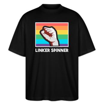Linke Politik gegen Rechts - LGBTQ Linker Spinner - Stanley/Stella Oversized Unisex Bio T-Shirt Blaster 2.0 - Schwarz - Vorne - Alina (178cm) & Michal (187cm)
