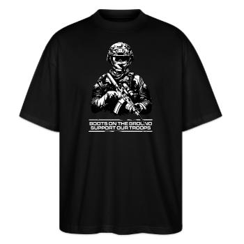 Boots on the ground support our troops - Stanley/Stella Oversized Unisex Bio T-Shirt Blaster 2.0 - Schwarz - Vorne - Alina (178cm) & Michal (187cm)
