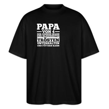 Papa Von 4 Kindern - Stanley/Stella Oversized Unisex Bio T-Shirt Blaster 2.0 - Schwarz - Vorne - Alina (178cm) & Michal (187cm)