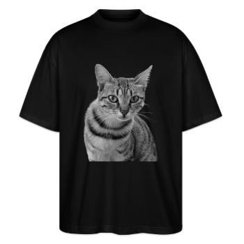 Katze weiß-schwarz Katze schwarzweiß - Stanley/Stella Oversized Unisex Bio T-Shirt Blaster 2.0 - Schwarz - Vorne - Alina (178cm) & Michal (187cm)