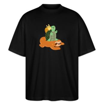 Lustige Schildkröte Faultier Schnecke - Geschenk - Stanley/Stella Oversized Unisex Bio T-Shirt Blaster 2.0 - Schwarz - Vorne - Alina (178cm) & Michal (187cm)