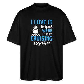 Kreuzfahrt Reise Zusammen Schiffsreise - Stanley/Stella Oversized Unisex Bio T-Shirt Blaster 2.0 - Schwarz - Vorne - Alina (178cm) & Michal (187cm)