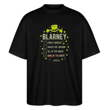 St. Patrick's Day T Shirt Blarney Pub Quiz - Stanley/Stella Oversized Unisex Bio T-Shirt Blaster 2.0 - Schwarz - Vorne - Alina (178cm) & Michal (187cm)
