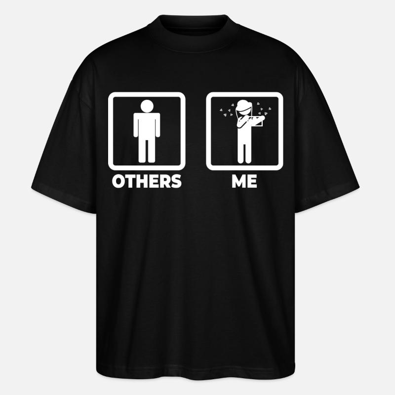 Imker Strichmännchen - Stanley/Stella Oversized Unisex Bio T-Shirt Blaster 2.0 - Schwarz