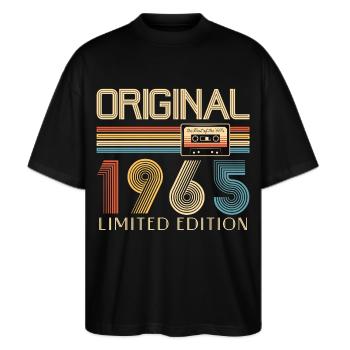 60. Geburtstag 60 Jahre Original 1965 - Stanley/Stella Oversized Unisex Bio T-Shirt Blaster 2.0 - Schwarz - Vorne - Alina (178cm) & Michal (187cm)
