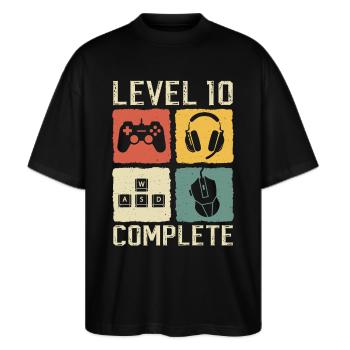 10. Geburtstag Level 10 Complete Gamer 10 Jahre - Stanley/Stella Oversized Unisex Bio T-Shirt Blaster 2.0 - Schwarz - Vorne - Alina (178cm) & Michal (187cm)