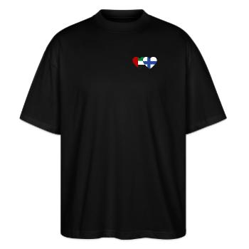 Vereinigte Arabische Emirate Finnland Flagge Herz - Stanley/Stella Oversized Unisex Bio T-Shirt Blaster 2.0 - Schwarz - Vorne - Alina (178cm) & Michal (187cm)