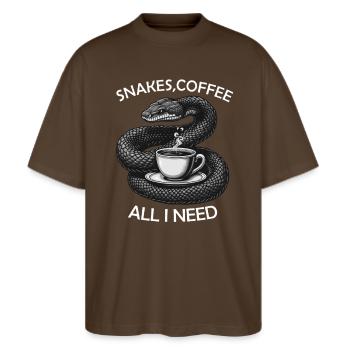 Lustiges Schlangen Kunst Schlange Kaffee Reptilien - Stanley/Stella Oversized Unisex Bio T-Shirt Blaster 2.0 - Dunkelbraun - Vorne - Alina (178cm) & Michal (187cm)