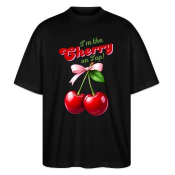 I'm the Cherry on Top - Kirschen mit rosa Schleife - Stanley/Stella Oversized Unisex Bio T-Shirt Blaster 2.0 - Schwarz - Vorne - Alina (178cm) & Michal (187cm)