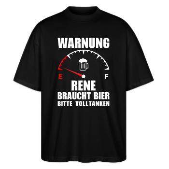 Rene braucht Bier Bitte volltanken - Stanley/Stella Oversized Unisex Bio T-Shirt Blaster 2.0 - Schwarz - Vorne - Alina (178cm) & Michal (187cm)